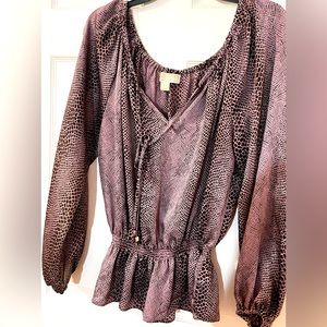 3 for $20. Bundle any 3 items priced $15 and under and get them for $20🛍️🛍️🛍️